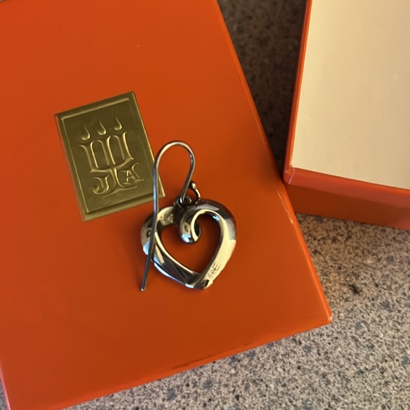 James Avery RETIRED ribbon heart earring/charm - Picture 2 of 3